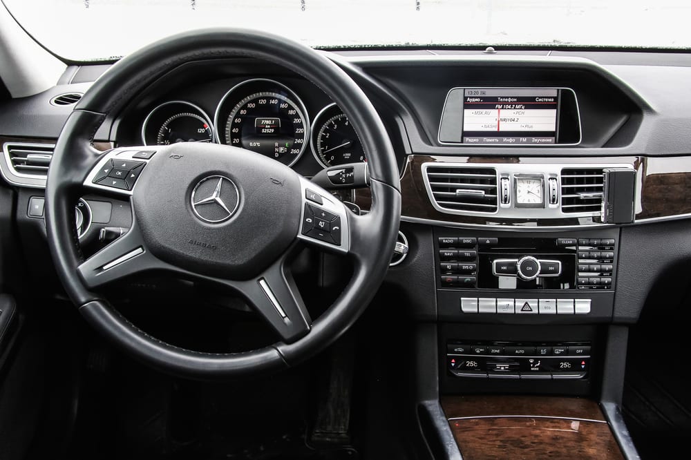 Mercedes Benz E500