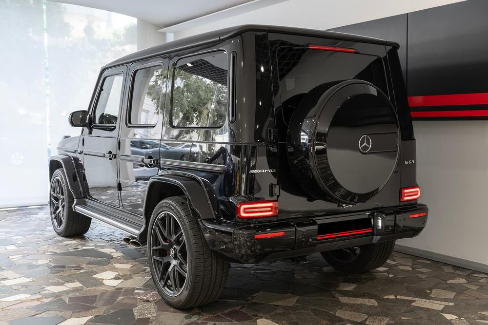 mercedes-benz-G63-AMG-black-img03