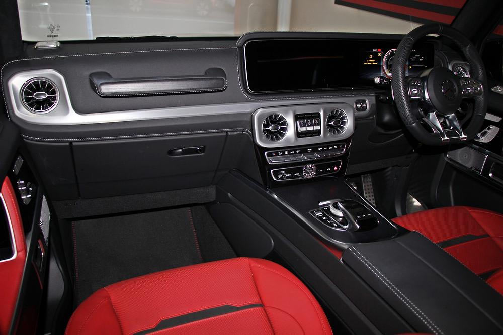mercedes-benz-G63-AMG-black-img04